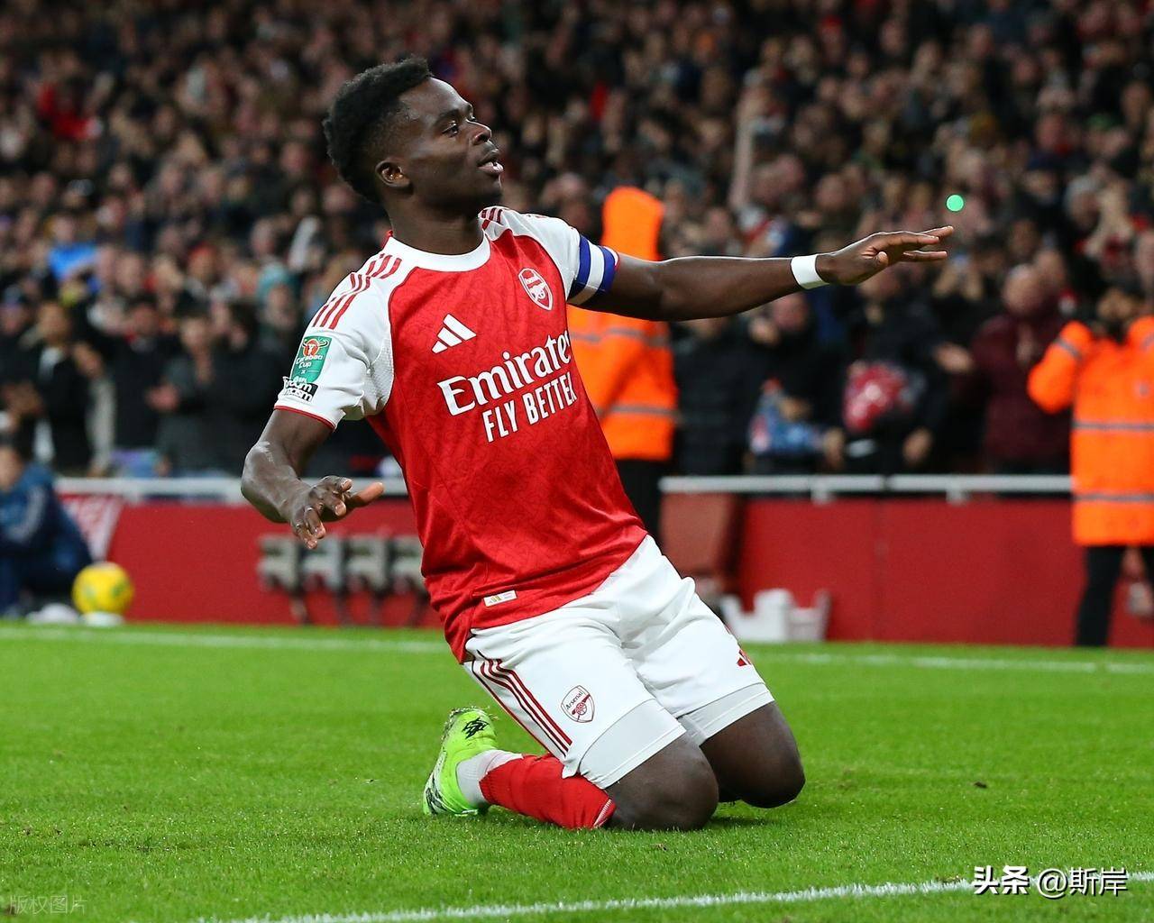 包含加时末段体能课后，阿森纳强势反弹备战意甲，更衣室稳定，临场指挥获称赞的词条